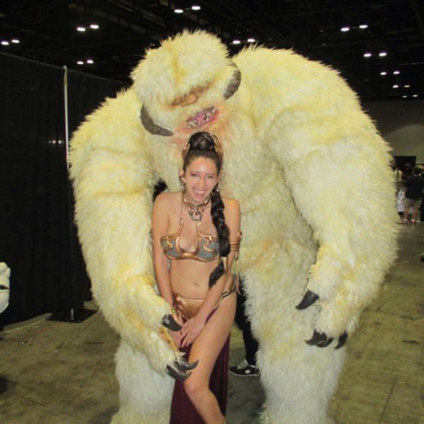 Geekily Gorgeous Ladies in Star Wars Inspired Cosplay