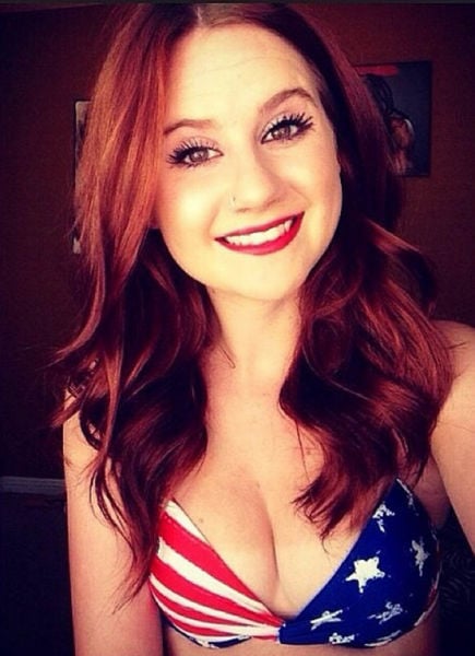 USA Ladies Show Their Patriotism Through Their Boobs