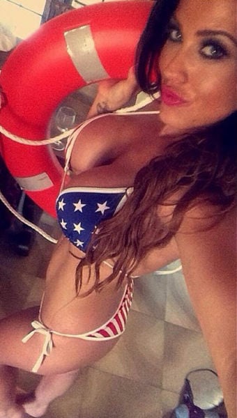 USA Ladies Show Their Patriotism Through Their Boobs