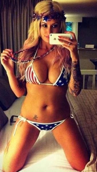 USA Ladies Show Their Patriotism Through Their Boobs