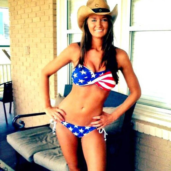 USA Ladies Show Their Patriotism Through Their Boobs
