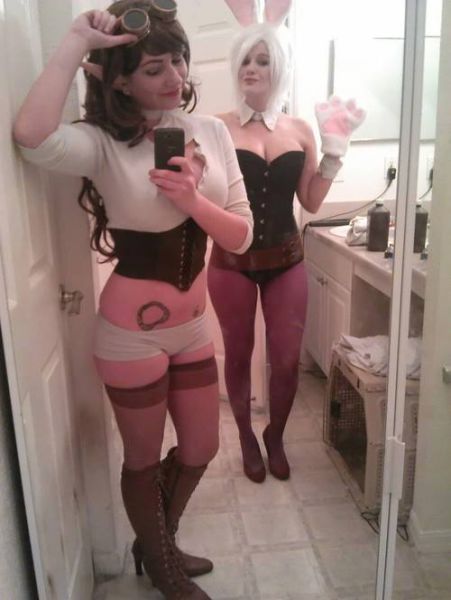 Hot Cosplay Babes for All the Geeky Gamers Out There