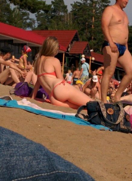 Butt Lovers Gather Around