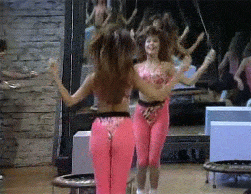 Pretty Girls Looking Hot while Jumping Rope