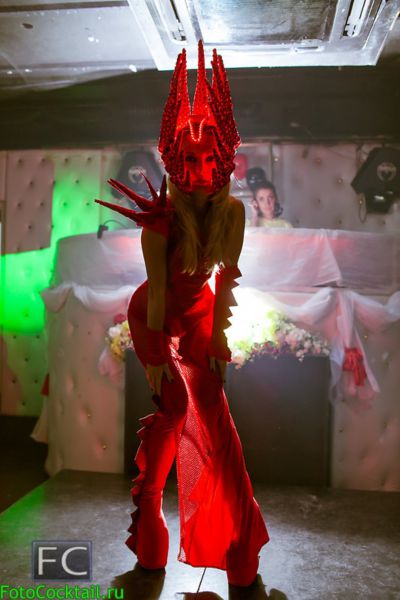 Russian Night Clubs: Where Weird Meets Beautiful