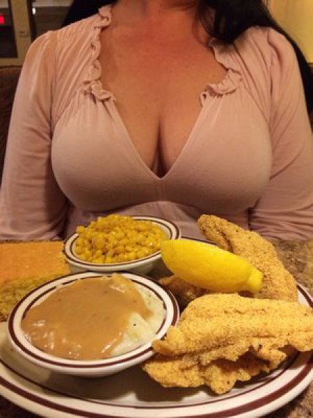 Why This Man’s Yelp Reviews Are Loved by All