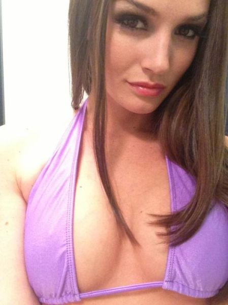 Candid Photos of Female Porn Stars in Everyday Life