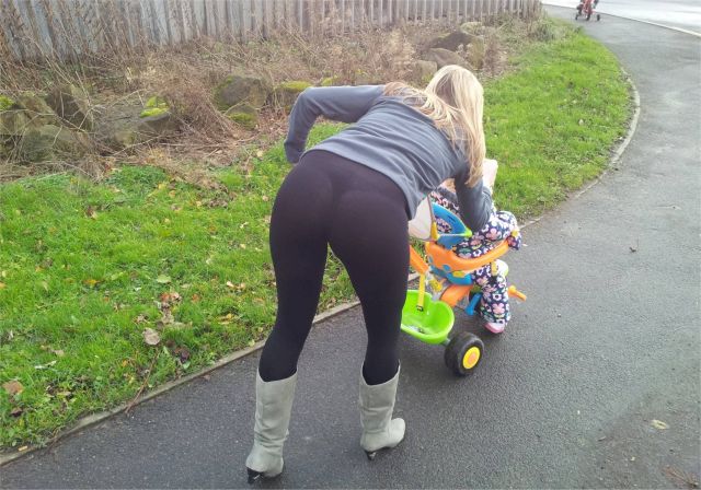 Girls Put Their Best Bits on Display in Risqué Fashion Choices