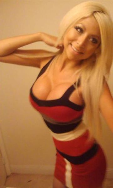 The Tighter the Dress, the Hotter the Honey