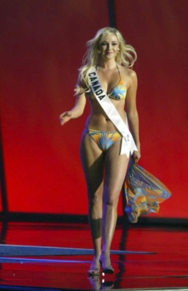 Camel Toes That You Just Can’t Help But Look At