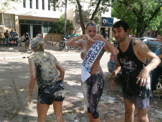 Graduating Is a Messy Business in Argentina