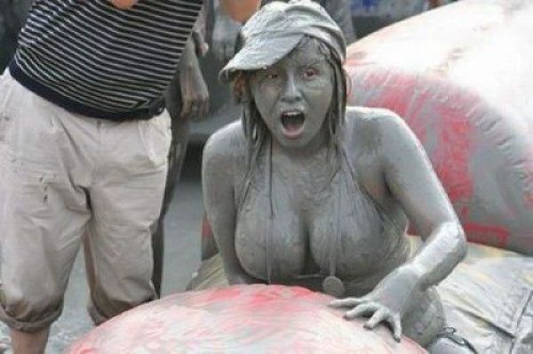 It’s Always More Fun When Girls Get Dirty!