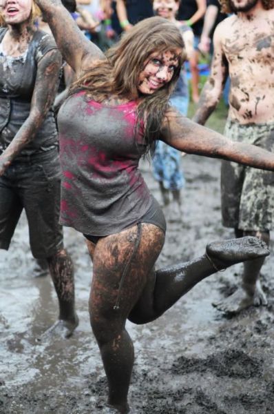 It’s Always More Fun When Girls Get Dirty!