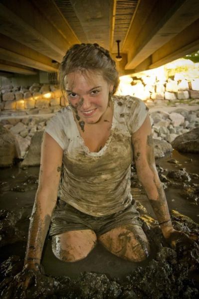 It’s Always More Fun When Girls Get Dirty!