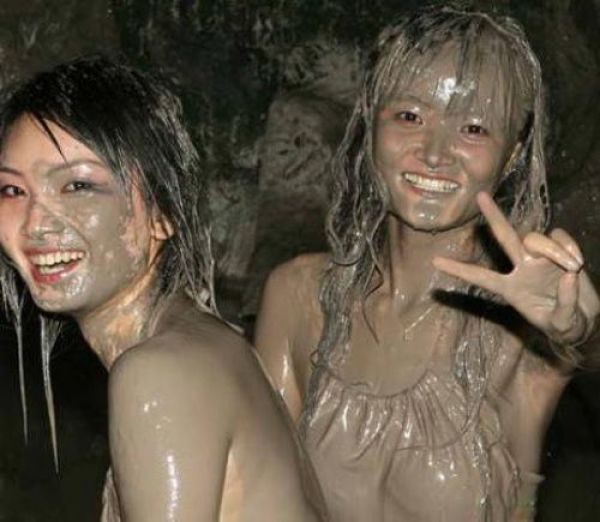 It’s Always More Fun When Girls Get Dirty!