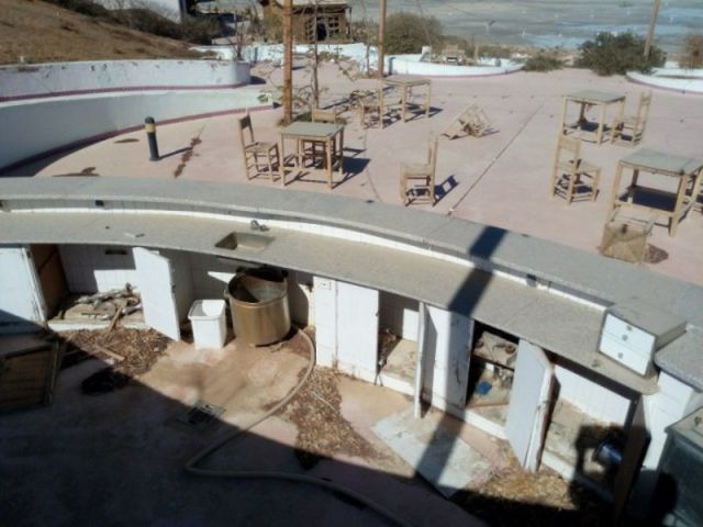 A Tour of a Neglected Egyptian 5 Star Hotel