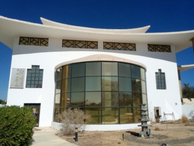 A Tour of a Neglected Egyptian 5 Star Hotel