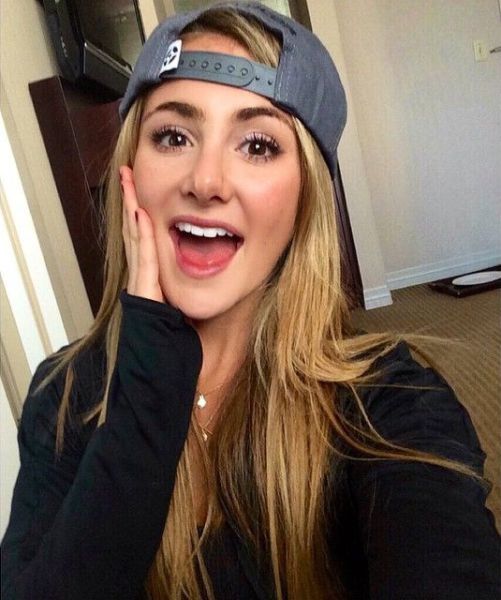 These Sexy College Girls Are All the Motivation You Need to Keep on Studying