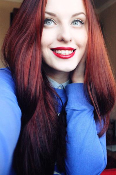 Red Lips Give These Girls Some Extra Va Va Voom