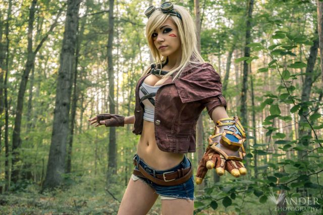 The Sexy Cosplay Girls of Every Nerd