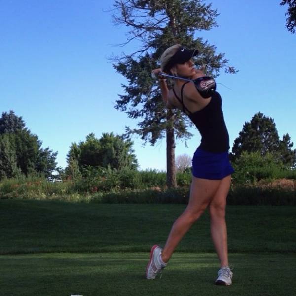 This Girl Makes Golfing Look Sexy