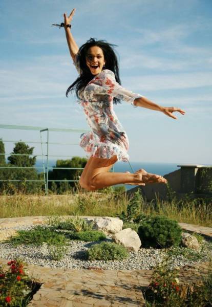 Summer Dresses are the Sexiest Sight around