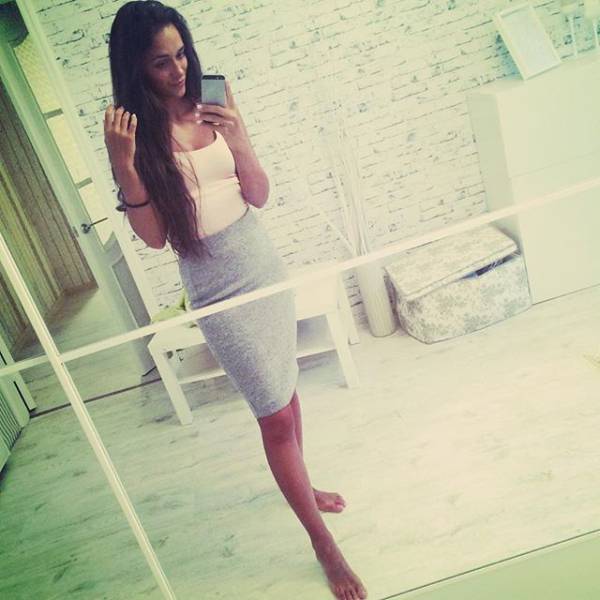 This Natural Beauty Is Pretty Brainy Too