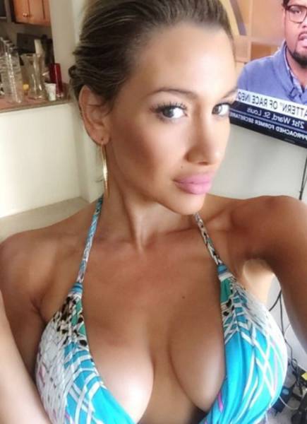 Boobs Make the World Brighte