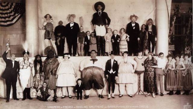 These Old Creepy Circus Photos Are No Laughing Matter
