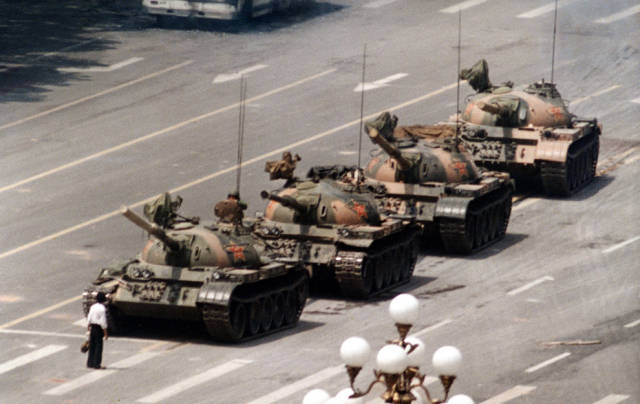 Jaw-Dropping Moments In History Captured On Camera