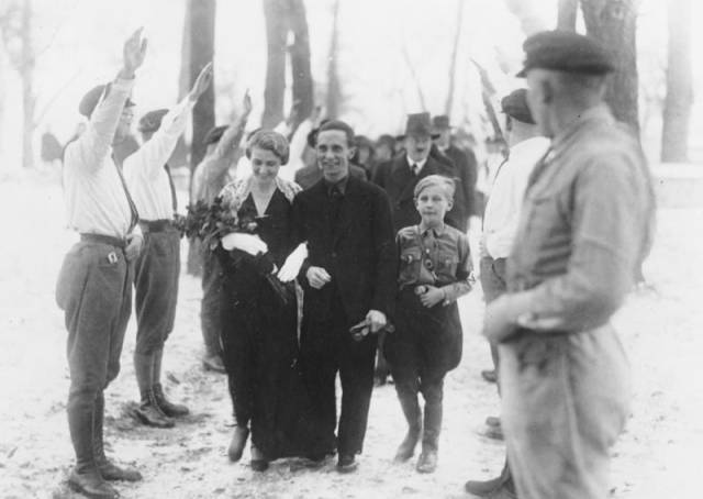 Jaw-Dropping Moments In History Captured On Camera