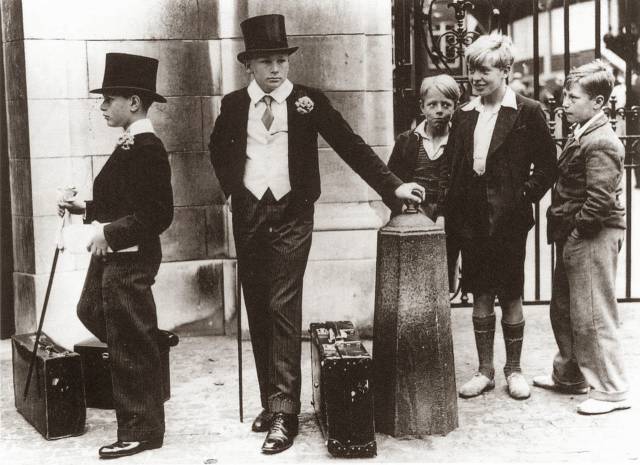 Jaw-Dropping Moments In History Captured On Camera