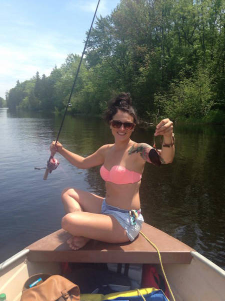 Sexy Girls Make Fishing Less Boring