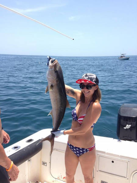 Sexy Girls Make Fishing Less Boring