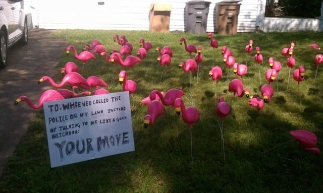 Funny Yard Signs That Are Impossible Not To Notice