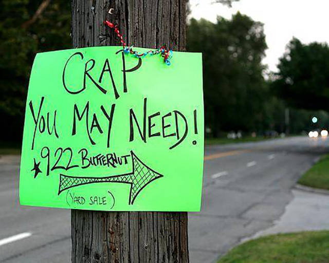 Funny Yard Signs That Are Impossible Not To Notice
