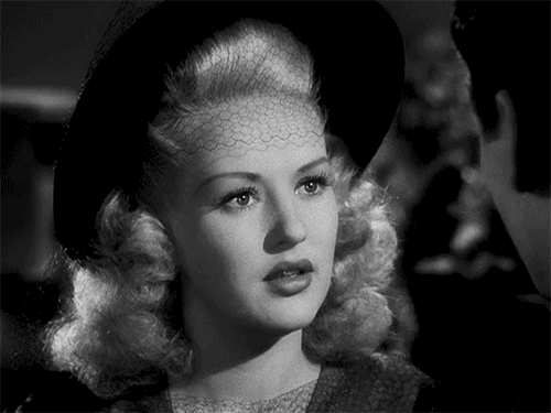 Beautiful And Hypnotizing Women From Back Then