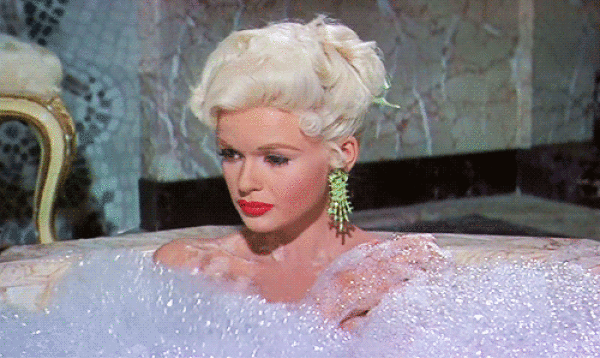Beautiful And Hypnotizing Women From Back Then