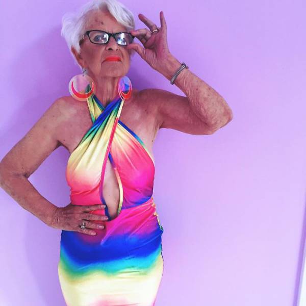 The Most Kick-Ass Granny Strikes Again
