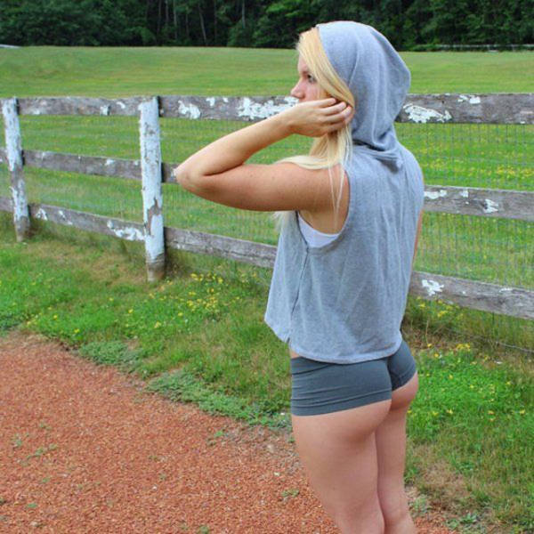 Girls Put Their Best Butts Forward