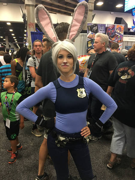 The Sexy Cosplay Girls of Every Nerds Fantasy