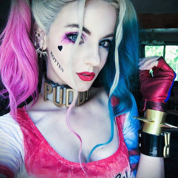 The Sexy Cosplay Girls of Every Nerds Fantasy