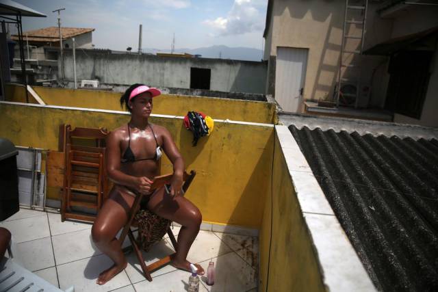 New Fashion Trend: Bikini Tape