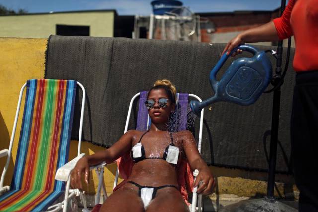 New Fashion Trend: Bikini Tape