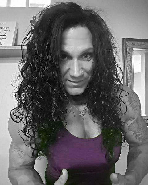 A Female Bodybuilder Like You’ve Never Seen Before