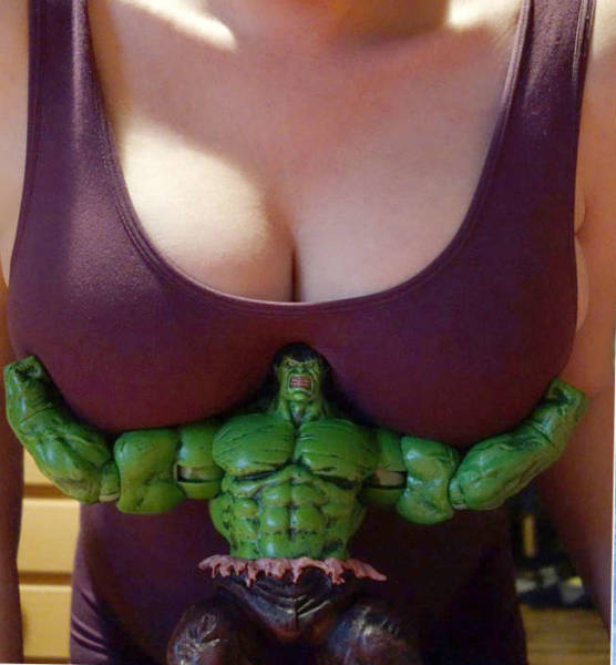 Most Awkward Ways To Get A Photo That You Haven’t Tried Yet